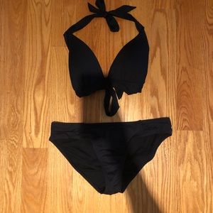 Black bikini